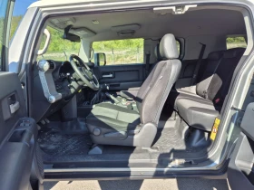 Toyota Fj cruiser 4.0 Ръчни Скорости 2010, снимка 13