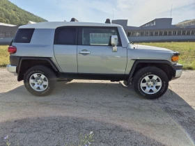 Toyota Fj cruiser 4.0 Ръчни Скорости 2010, снимка 4