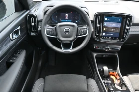 Volvo XC40 B4 AWD = Plus Dark= Гаранция, снимка 10