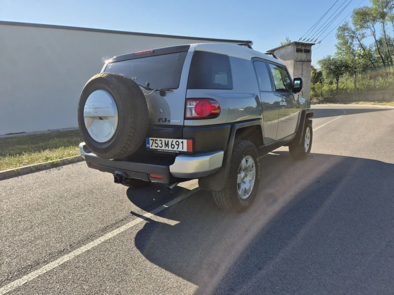 Toyota Fj cruiser 4.0 Ръчни Скорости 2010, снимка 10 - Автомобили и джипове - 46953009