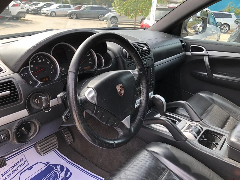 Porsche Cayenne 4.8i, снимка 9 - Автомобили и джипове - 47283446