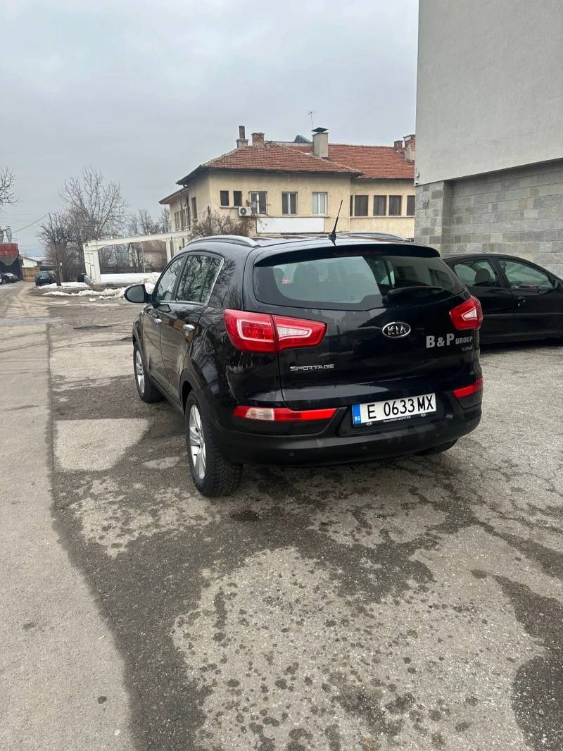 Kia Sportage, снимка 13 - Автомобили и джипове - 48671076