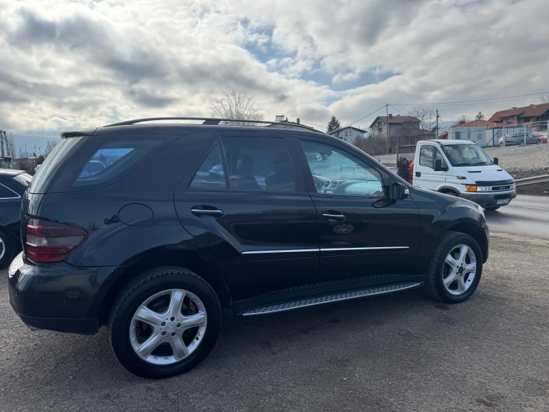 Mercedes-Benz ML 320, снимка 5 - Автомобили и джипове - 49189652