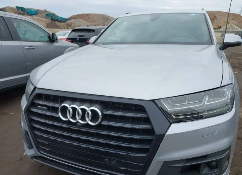 Audi Q7 QUATTRO* PREMIUM* ПЪЛНА СЕРВИЗНА ИСТОРИЯ! , снимка 2 - Автомобили и джипове - 49285637