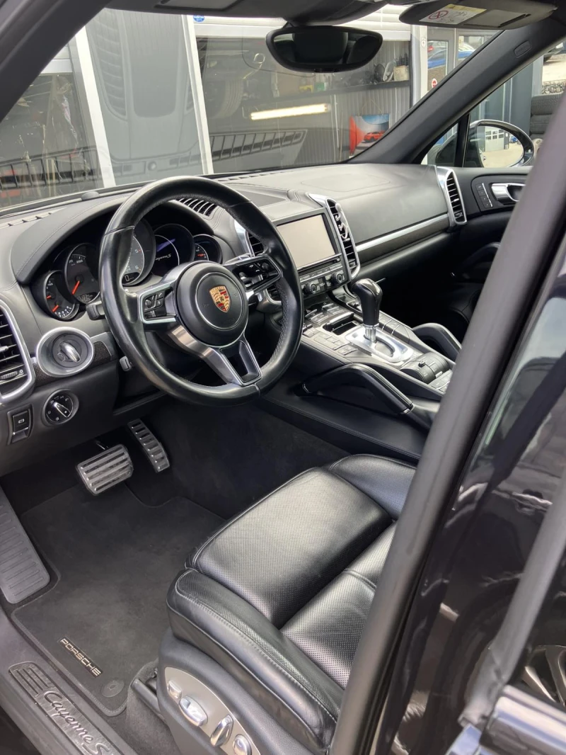 Porsche Cayenne, снимка 12 - Автомобили и джипове - 52162734