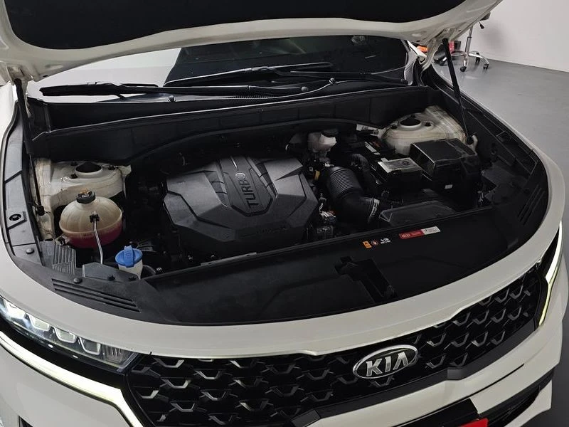 Kia Sorento 2.2 Automatic, снимка 6 - Автомобили и джипове - 55723912