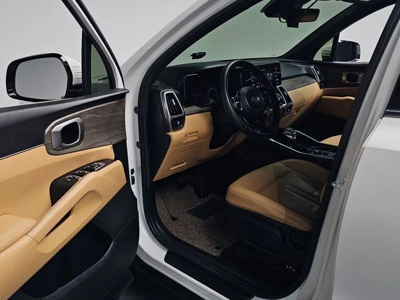 Kia Sorento 2.2 Automatic, снимка 10 - Автомобили и джипове - 55723912