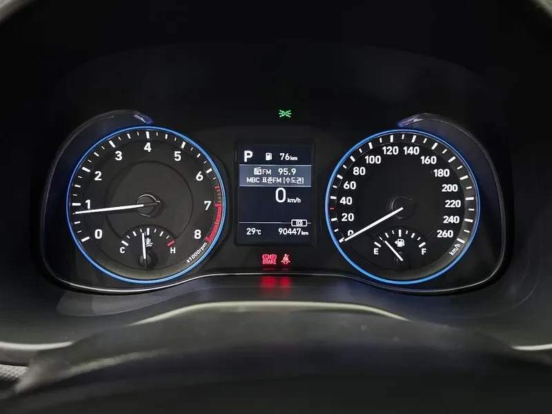 Hyundai Kona 1.6 - САМО 30% АВАНС, снимка 16 - Автомобили и джипове - 56305035