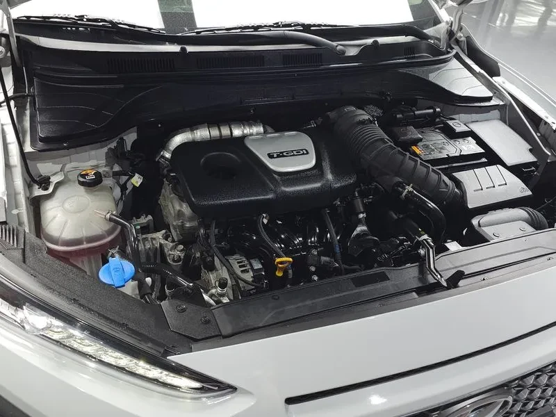 Hyundai Kona 1.6 - САМО 30% АВАНС, снимка 11 - Автомобили и джипове - 56305035