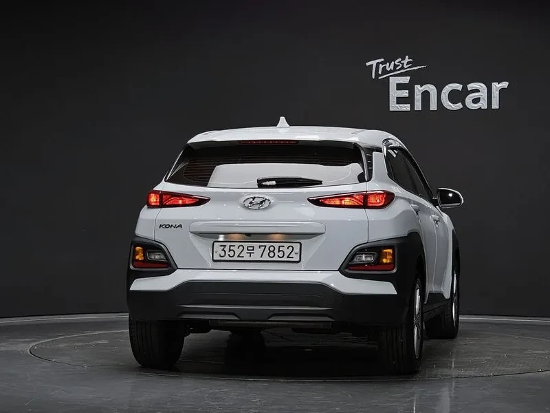 Hyundai Kona 1.6 - САМО 30% АВАНС, снимка 8 - Автомобили и джипове - 56305035