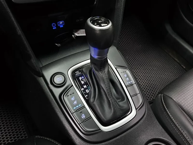 Hyundai Kona 1.6 - САМО 30% АВАНС, снимка 17 - Автомобили и джипове - 56305035