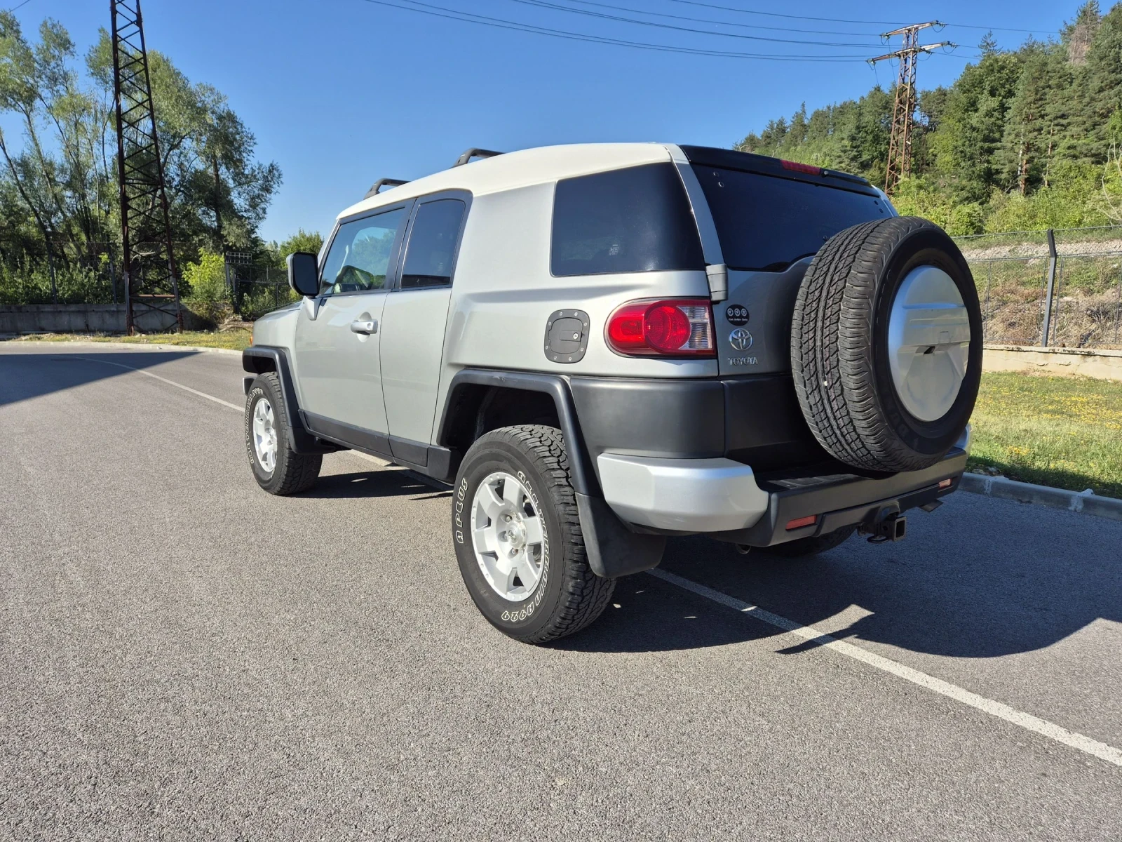 Toyota Fj cruiser 4.0 Ръчни Скорости 2010 - изображение 8