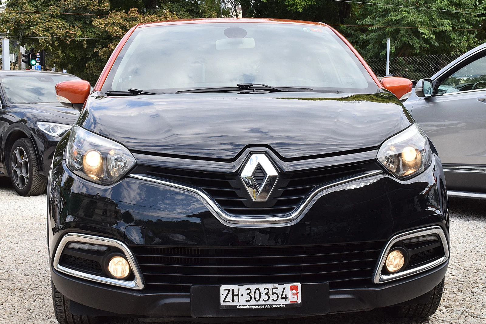 Renault Captur 1.2ШВЕЙЦАРИЯ/КЛИМАТРОНИК/Keyles/Автоматик/Нави/Лед - изображение 2