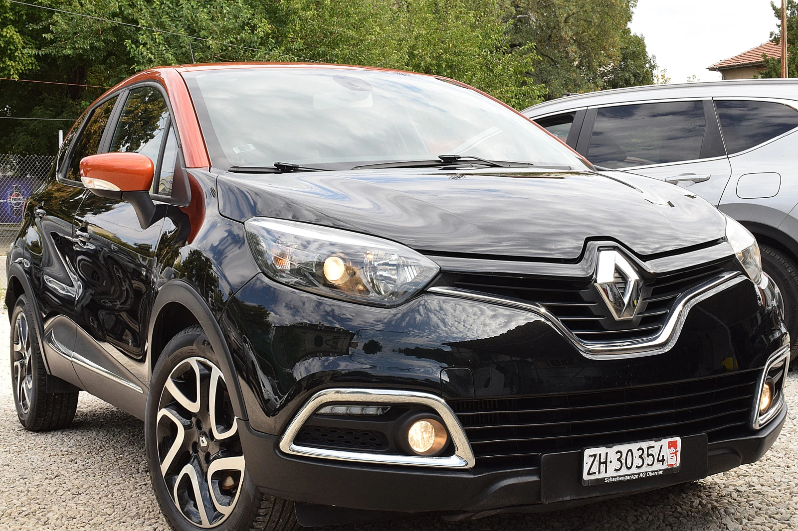 Renault Captur 1.2ШВЕЙЦАРИЯ/КЛИМАТРОНИК/Keyles/Автоматик/Нави/Лед - изображение 3
