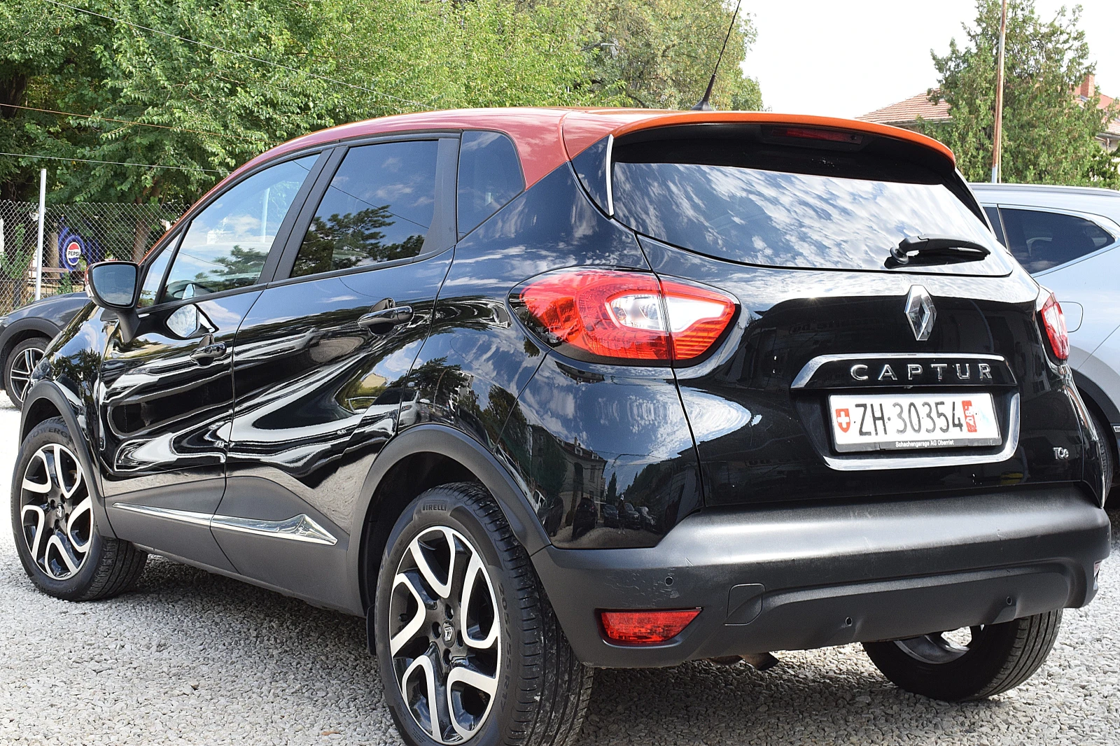 Renault Captur 1.2ШВЕЙЦАРИЯ/КЛИМАТРОНИК/Keyles/Автоматик/Нави/Лед - изображение 7