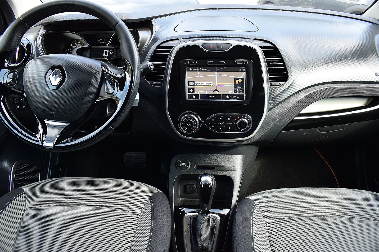 Renault Captur 1.2ШВЕЙЦАРИЯ/КЛИМАТРОНИК/Keyles/Автоматик/Нави/Лед - изображение 10