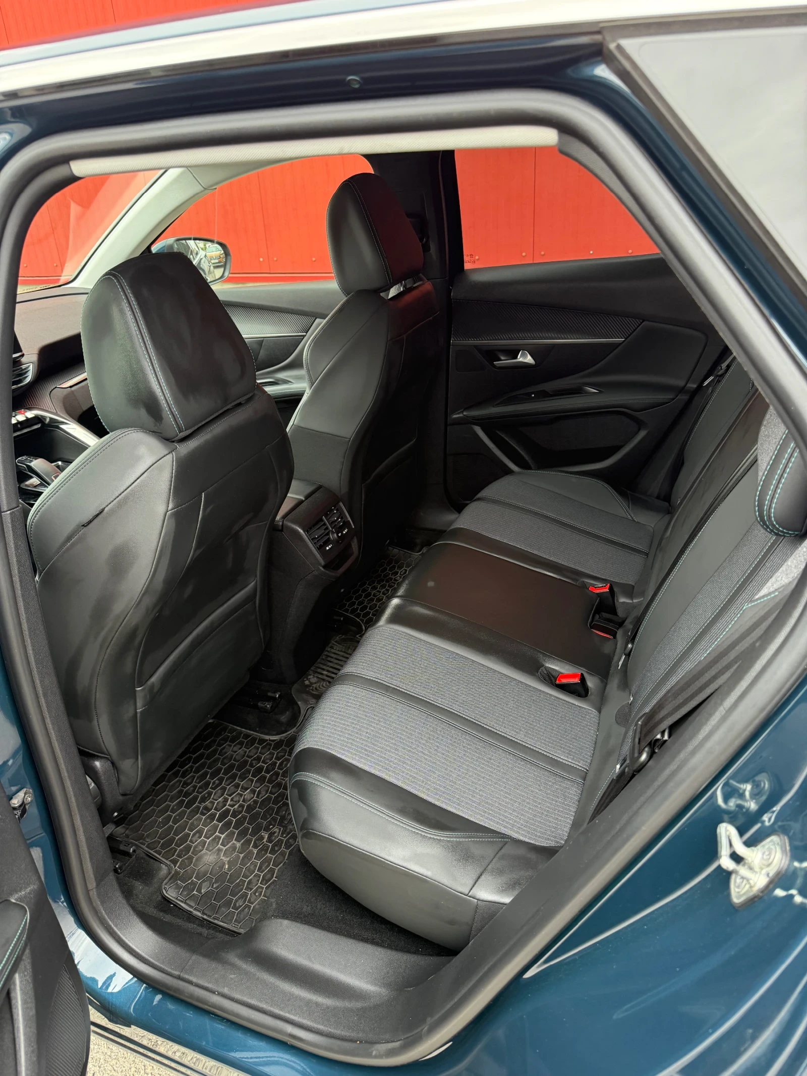 Peugeot 3008 1, 5  - изображение 6