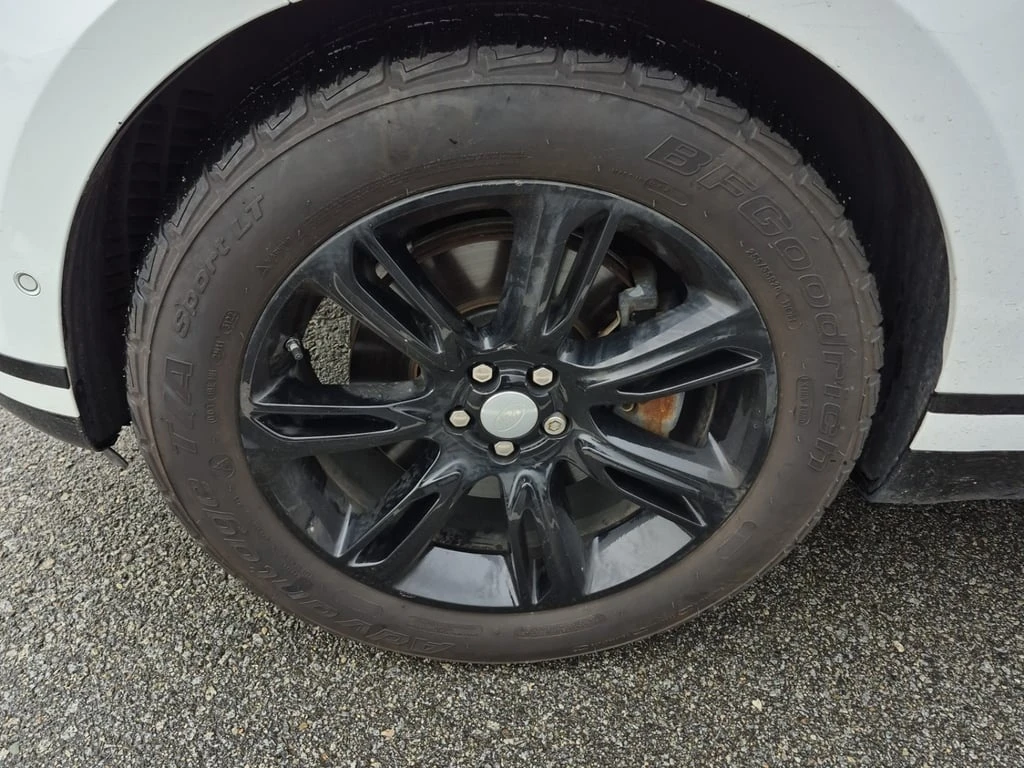 Land Rover Range Rover Velar 2018 R DYNAMIC SE* CARFAX * БЕЗ ПЪРВОНАЧАЛНА - изображение 5