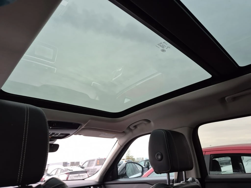 Land Rover Range Rover Velar 2018 R DYNAMIC SE* CARFAX * БЕЗ ПЪРВОНАЧАЛНА - изображение 10