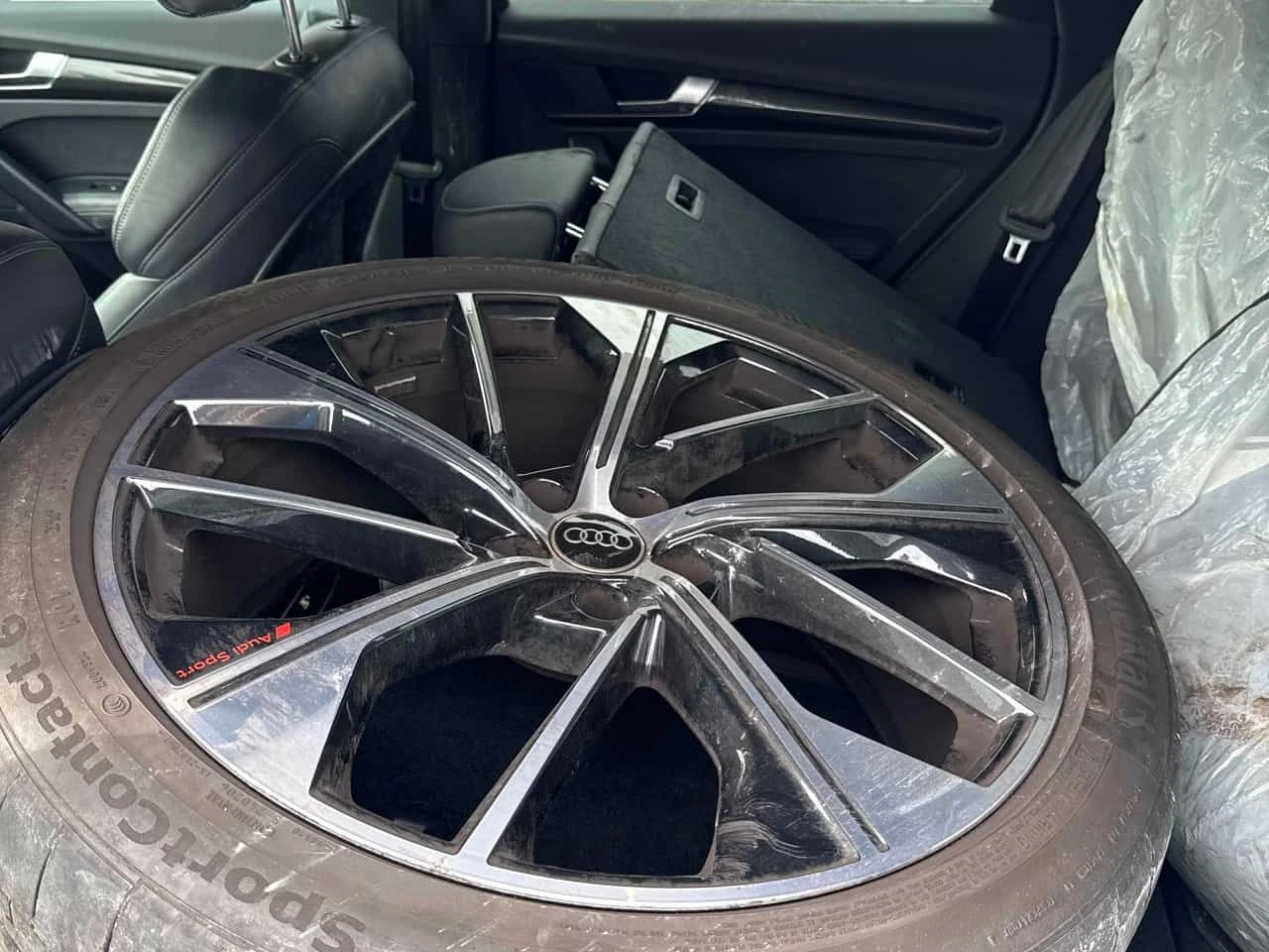 Audi SQ5 * Progressiv * DISTRONIC* BOSE* + ГУМИ С ДЖАНТИ*  - изображение 10