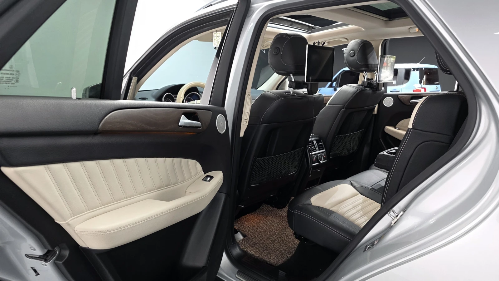 Mercedes-Benz GLE 350 4MATIC* FULL* 6.3 AMG OPTIC* , снимка 7 - Автомобили и джипове - 54924417