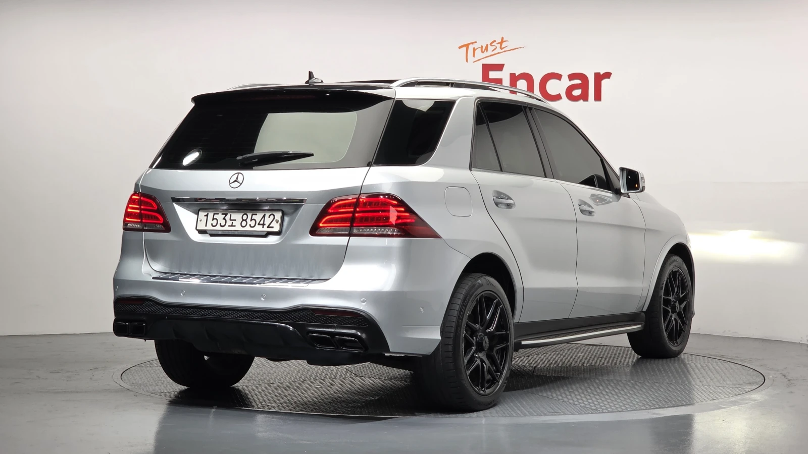 Mercedes-Benz GLE 350 4MATIC* FULL* 6.3 AMG OPTIC* , снимка 3 - Автомобили и джипове - 54924417