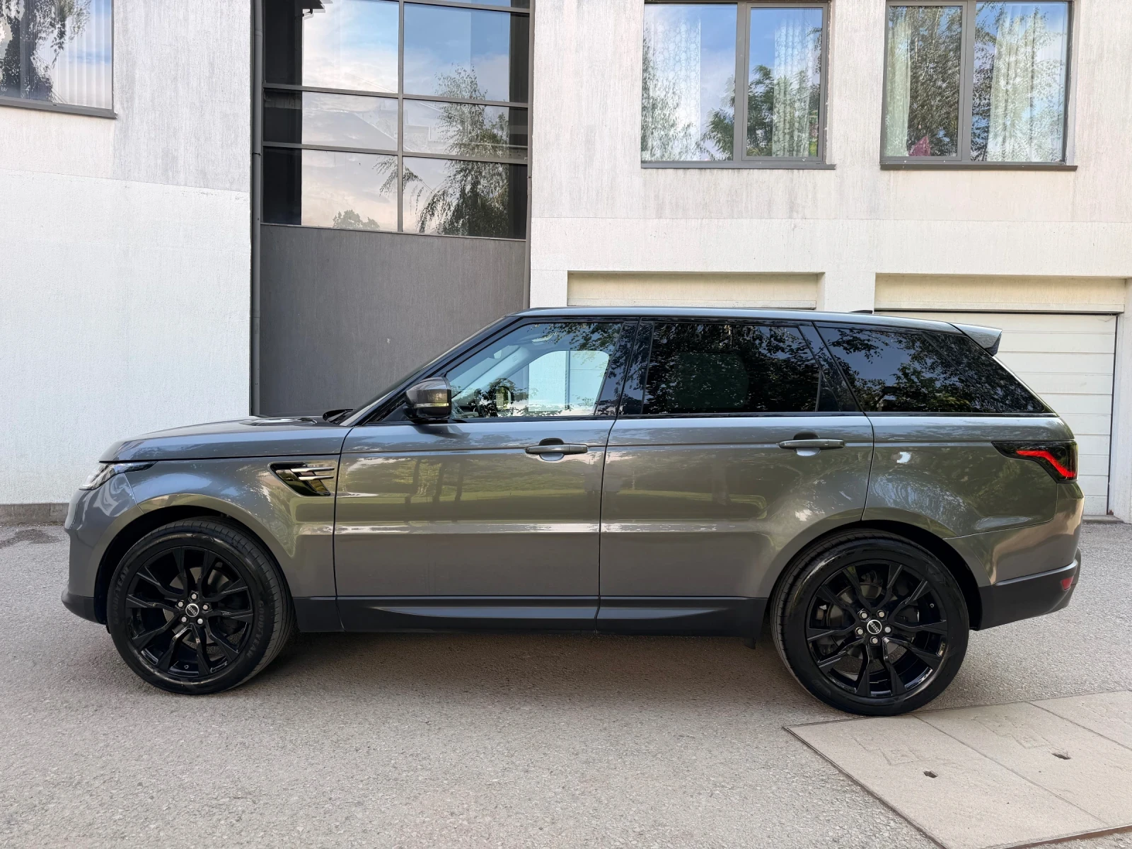 Land Rover Range Rover Sport 3.0d / FACE, снимка 4 - Автомобили и джипове - 55153472