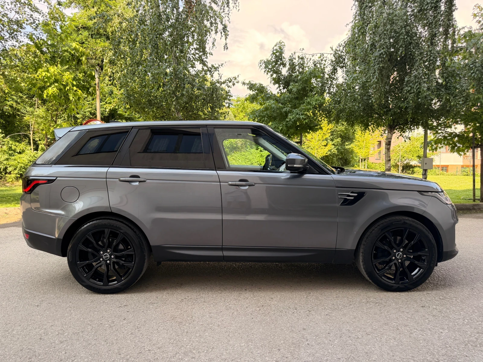 Land Rover Range Rover Sport 3.0d / FACE, снимка 8 - Автомобили и джипове - 55153472