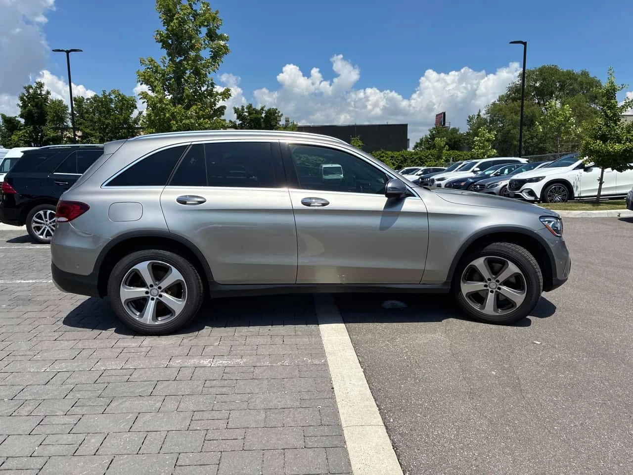 Mercedes-Benz GLC * 300 * CARFAX * ЦЕНА ДО БГ, снимка 3 - Автомобили и джипове - 55251771