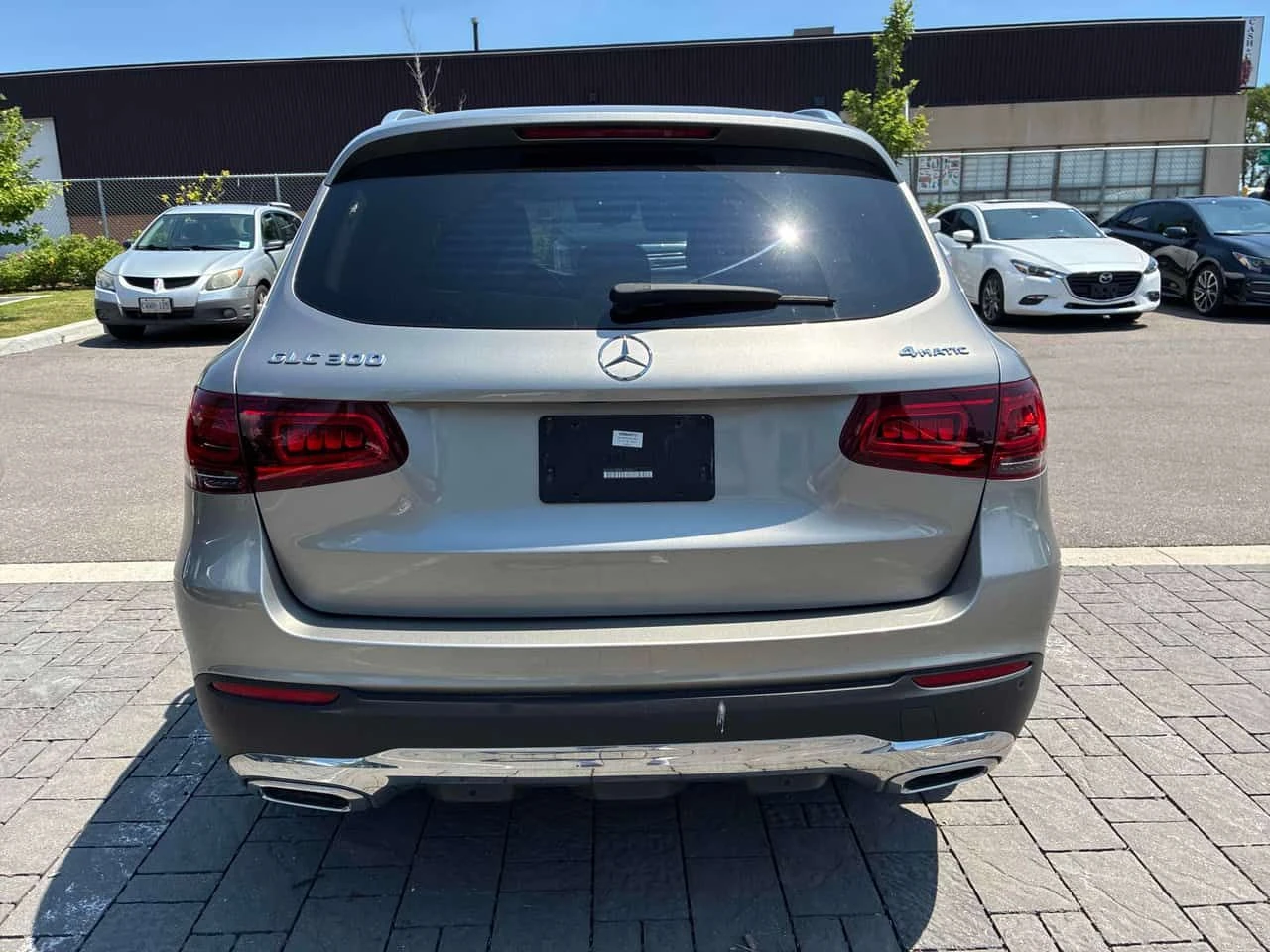 Mercedes-Benz GLC * 300 * CARFAX * ЦЕНА ДО БГ, снимка 4 - Автомобили и джипове - 55251771