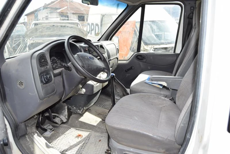 Ford Transit 2.0TD, снимка 5 - Бусове и автобуси - 16330972