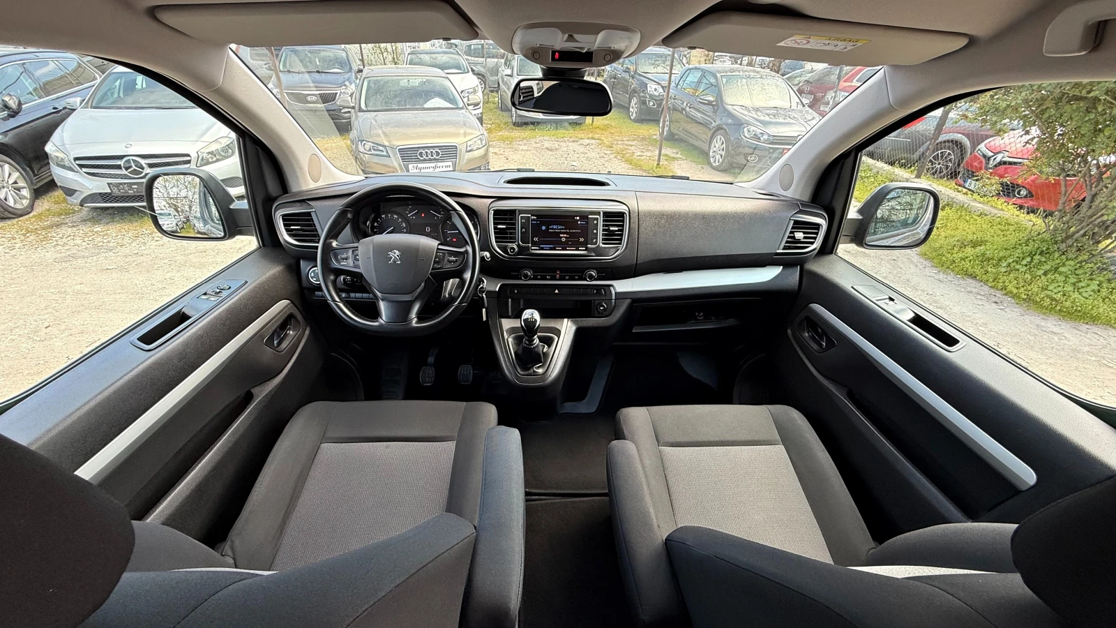 Peugeot Traveller 1.5HDI 8Mеста Евро-6Д, снимка 9 - Бусове и автобуси - 54259324