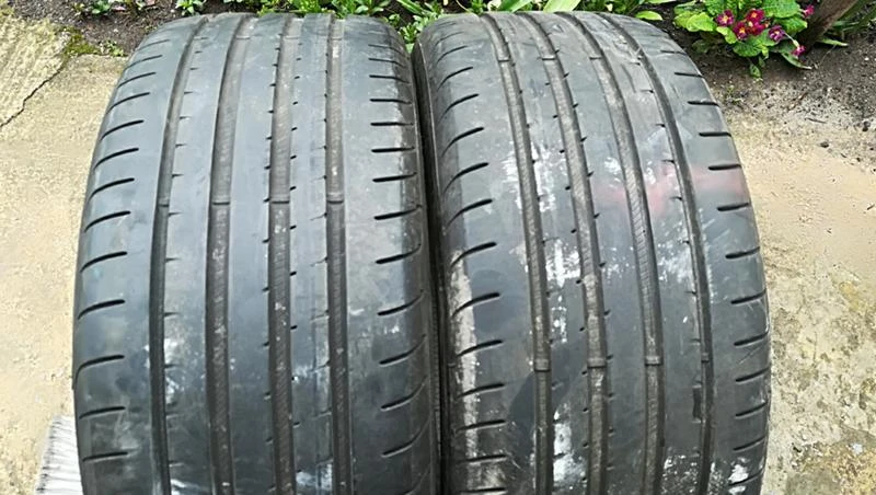 Гуми Летни 225/40R18, снимка 1 - Гуми и джанти - 25085597