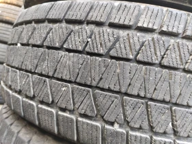 Гуми Зимни 245/65R17, снимка 2 - Гуми и джанти - 48979524