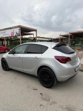 Opel Astra 1.6 , 115к.с., снимка 3