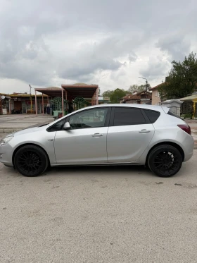 Opel Astra 1.6 , 115к.с., снимка 2