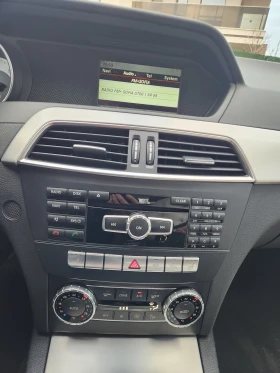 Mercedes-Benz C 200, снимка 15
