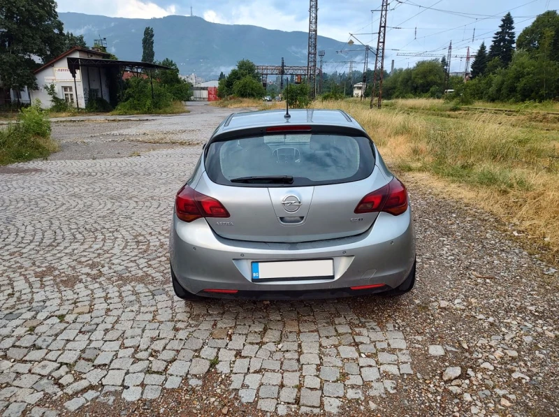 Opel Astra 1.7CDTI 125кс LED Euro5, снимка 6 - Автомобили и джипове - 47870855