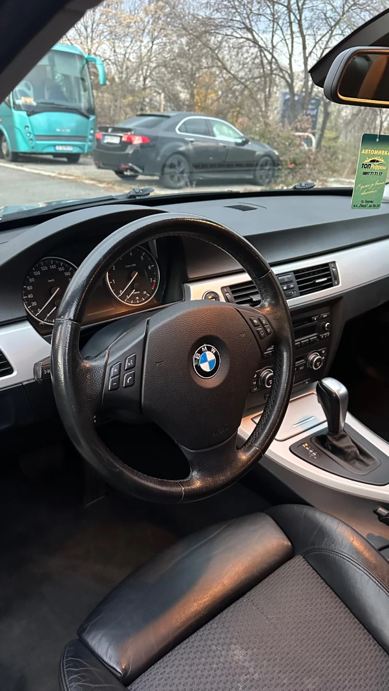 BMW 320 320i, снимка 12 - Автомобили и джипове - 48131202