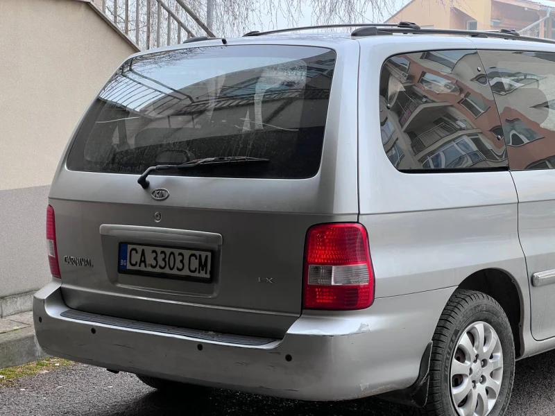 Kia Carnival, снимка 4 - Автомобили и джипове - 48600806