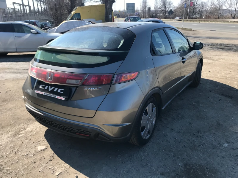Honda Civic 1, 4 Comfort, снимка 7 - Автомобили и джипове - 49256891