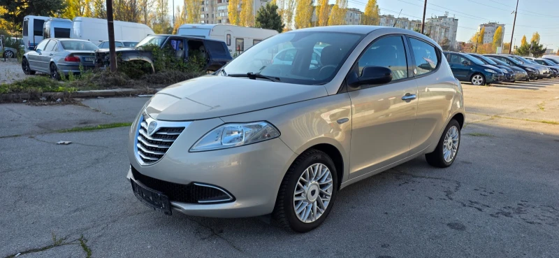 Lancia Ypsilon 1.2i 70k.c EURO 5B ITALIA , снимка 2 - Автомобили и джипове - 51362587