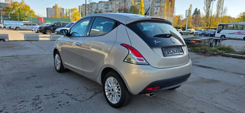 Lancia Ypsilon 1.2i 70k.c EURO 5B ITALIA , снимка 6 - Автомобили и джипове - 51362587