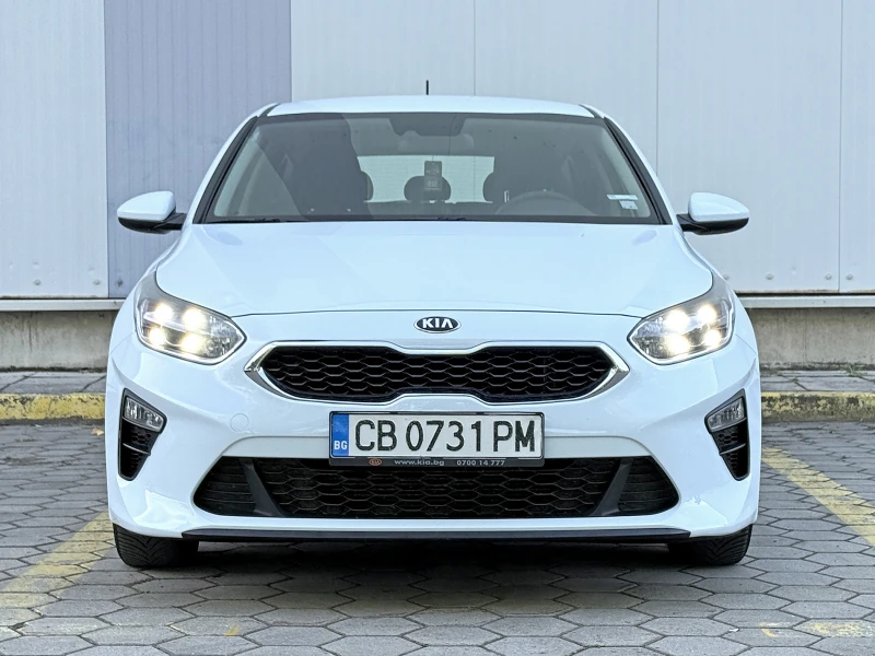 Kia Ceed 1.6 CRDi Гаранционен!, снимка 2 - Автомобили и джипове - 51510719