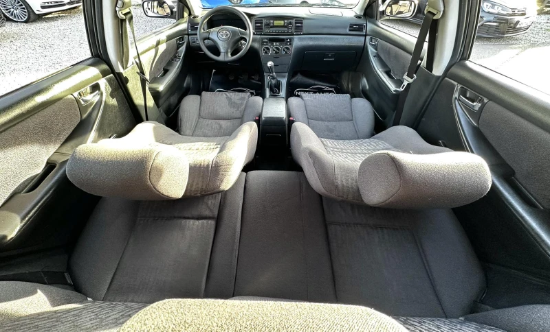 Toyota Corolla 1.4i-VVT 97HP EURO4, снимка 9 - Автомобили и джипове - 52243571