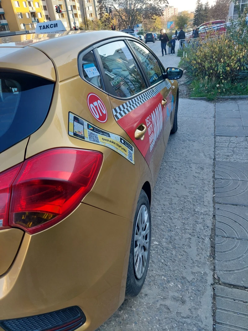 Kia Ceed, снимка 4 - Автомобили и джипове - 52406087