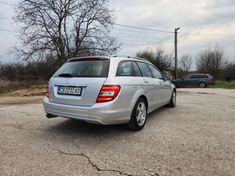 Mercedes-Benz C 200, снимка 5 - Автомобили и джипове - 52643340