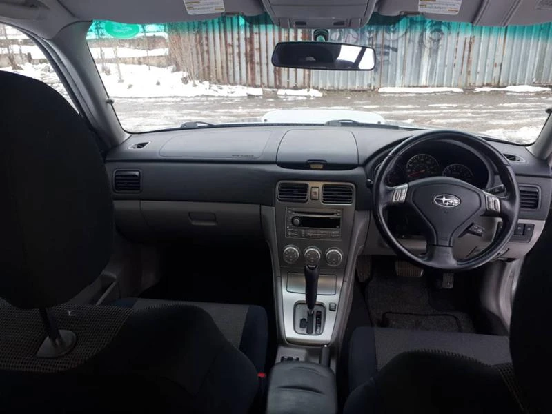 Subaru Forester, снимка 4 - Автомобили и джипове - 47559247