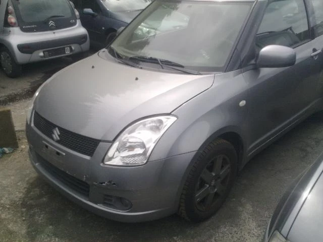 Suzuki Swift 1.3i /1.3 DDiS, снимка 2 - Автомобили и джипове - 22766396