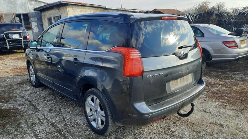 Peugeot 5008 1.6 HDI, снимка 4 - Автомобили и джипове - 34855611